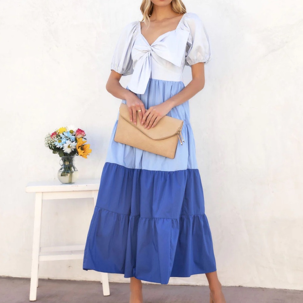 VICI | Mariel Tiered Pocketed Puff Sleeve Midi Dress
